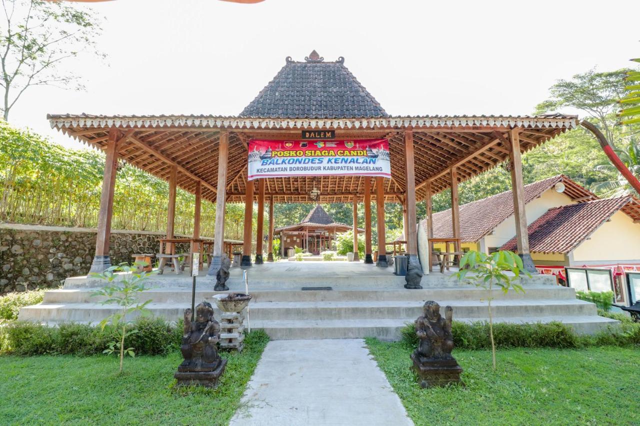 Balkondes Kenalan Hotel Magelang Bagian luar foto