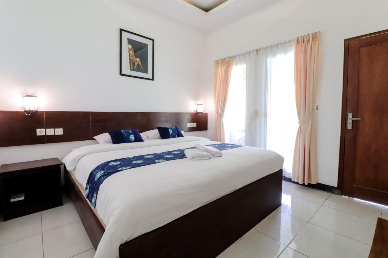 Balkondes Kenalan Hotel Magelang Bagian luar foto
