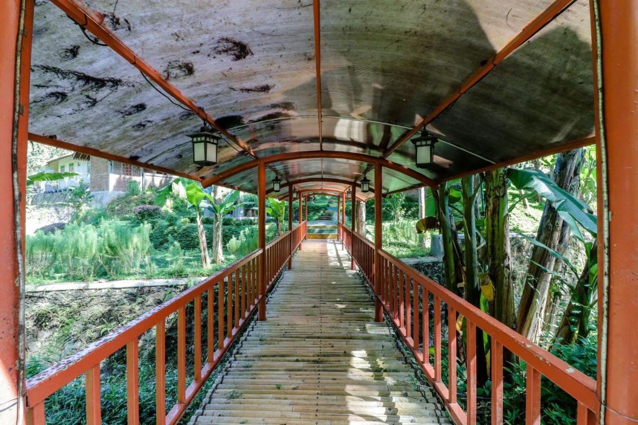Balkondes Kenalan Hotel Magelang Bagian luar foto